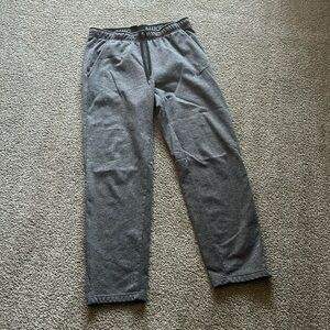 Men’s Charcoal Gray Fleece Nike Sweatpants Size Large